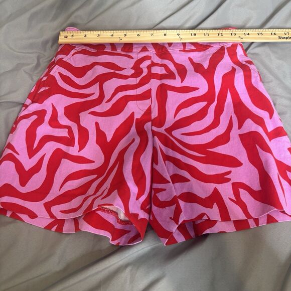SPANX Polished On the Go Print 5" Shorts in True Red Zebra Stripe Sz Small - Picture 2 of 8
